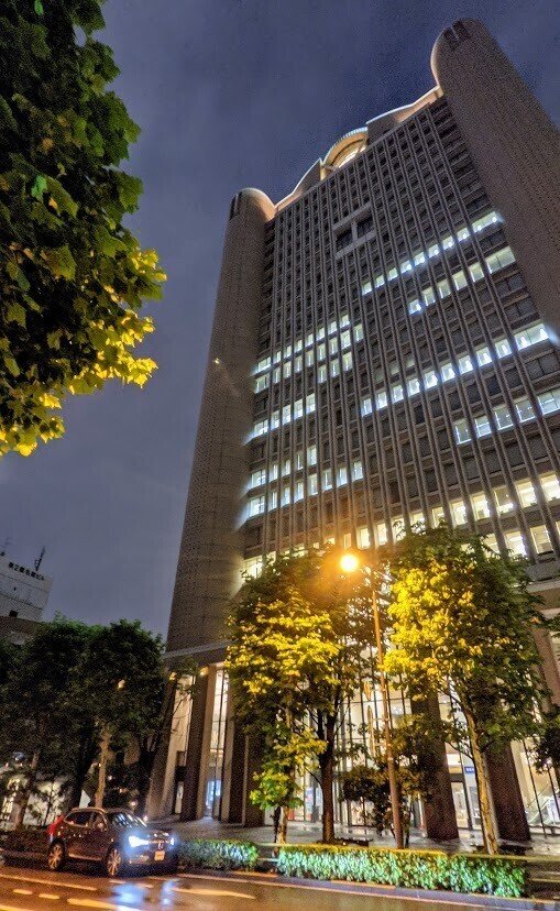 ボルボ百景26 雨の明治大学とvolvo 久米 信行 Note ボルボ百景26 雨の明治大学とvolvo 久米 信行 Note