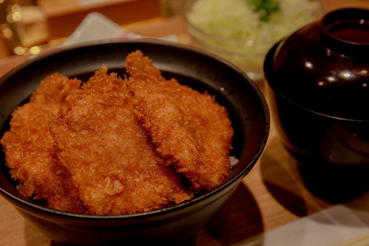 New学割 新潟カツ丼 タレカツ 揚げたてで薄めのとんかつを 甘辛醤油ダレ で仕上げる最高の味を 学割で 学割まとめアプリ Gakuwari 渋谷にある飲食の学割を紹介中 Note New学割 新潟カツ丼 タレカツ 揚げたてで薄めのとんかつを 甘辛醤油ダレ で仕上げる最高の味を 学割で 学割まとめアプリ Gakuwari 渋谷にある飲食の学割を紹介中 Note