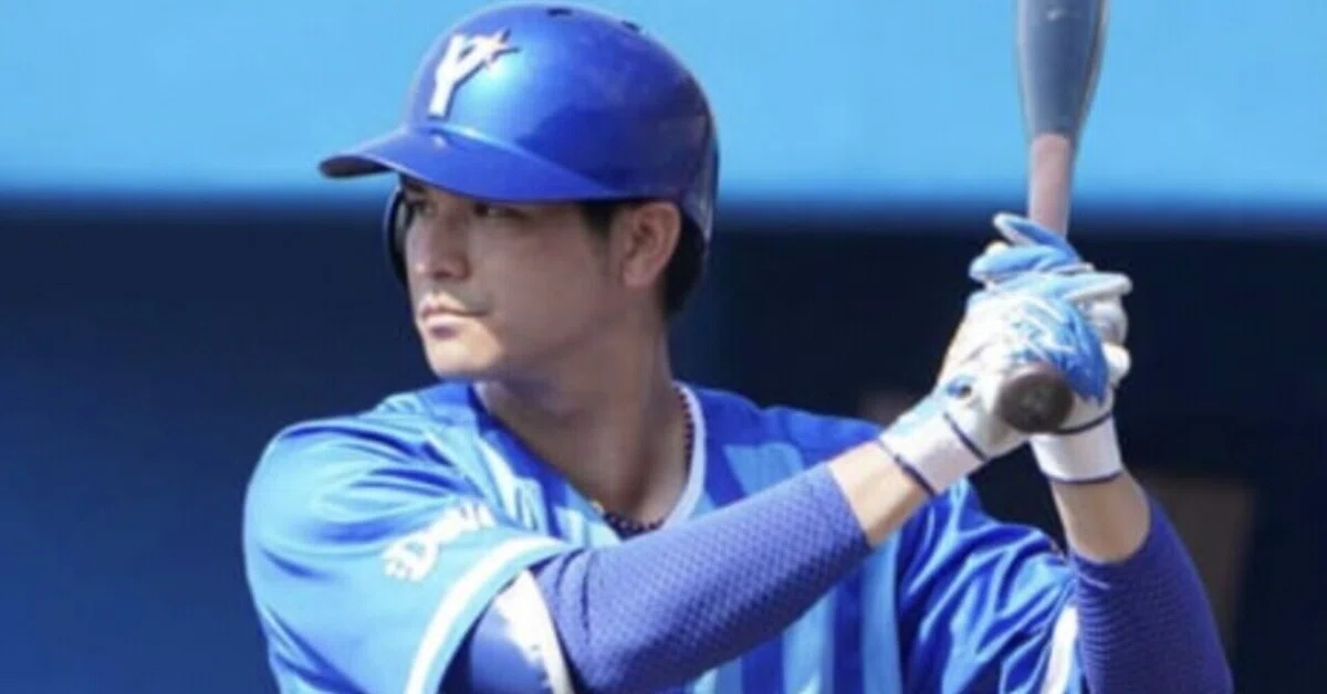 ベイスターズ2021年選手名鑑 神里和毅 背番号8「センター2018桑原2019 