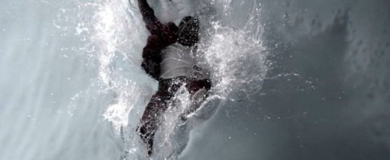 ケンドリック、同調圧力に流される人間の姿を描く。(Kendrick Lamar - "Swimming Pools(Drank)")