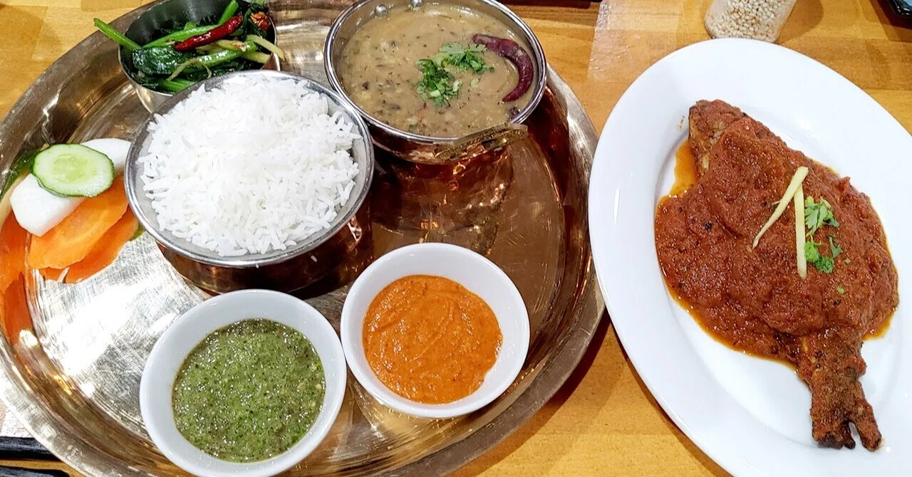 【中古】 ハムロネパール エンタメ性が高いネパール料理店誕生！ニジマスのダルバートを食べたよ