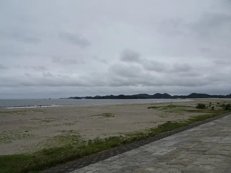 東松島の野蒜海岸に 門田和雄 Note
