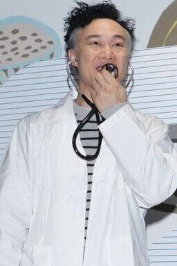 香港黄金時代の継承者「陳奕迅（Eason Chan）」のおちゃめな姿｜太極