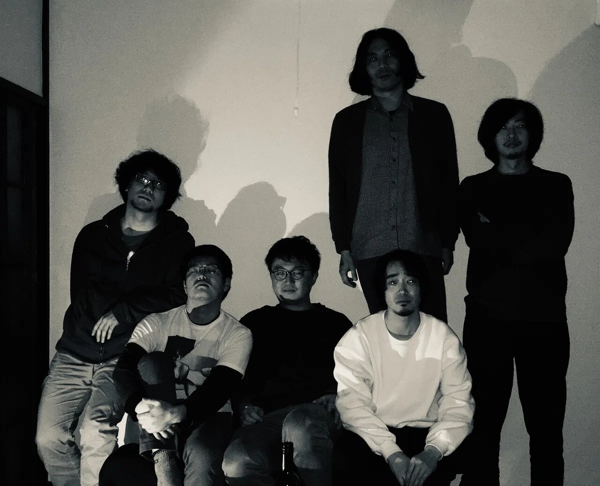 スプリット作品『Kkluamnaagiulseuen』記念写真
