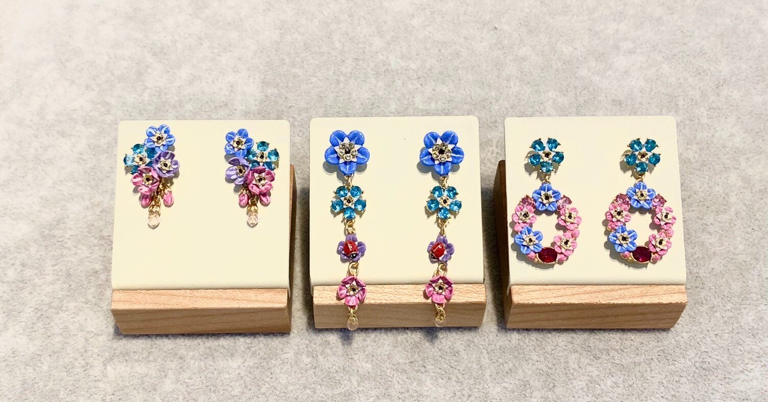 Les Nereides レネレイド　ピアス Les Nereides (レネレイド) 大きさを比べてみた 勿忘草ピアス編