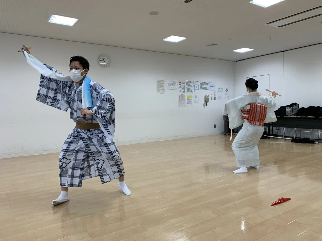 水中めがね∞×日本舞踊家コラボレーション企画「しき」 日本舞踊家