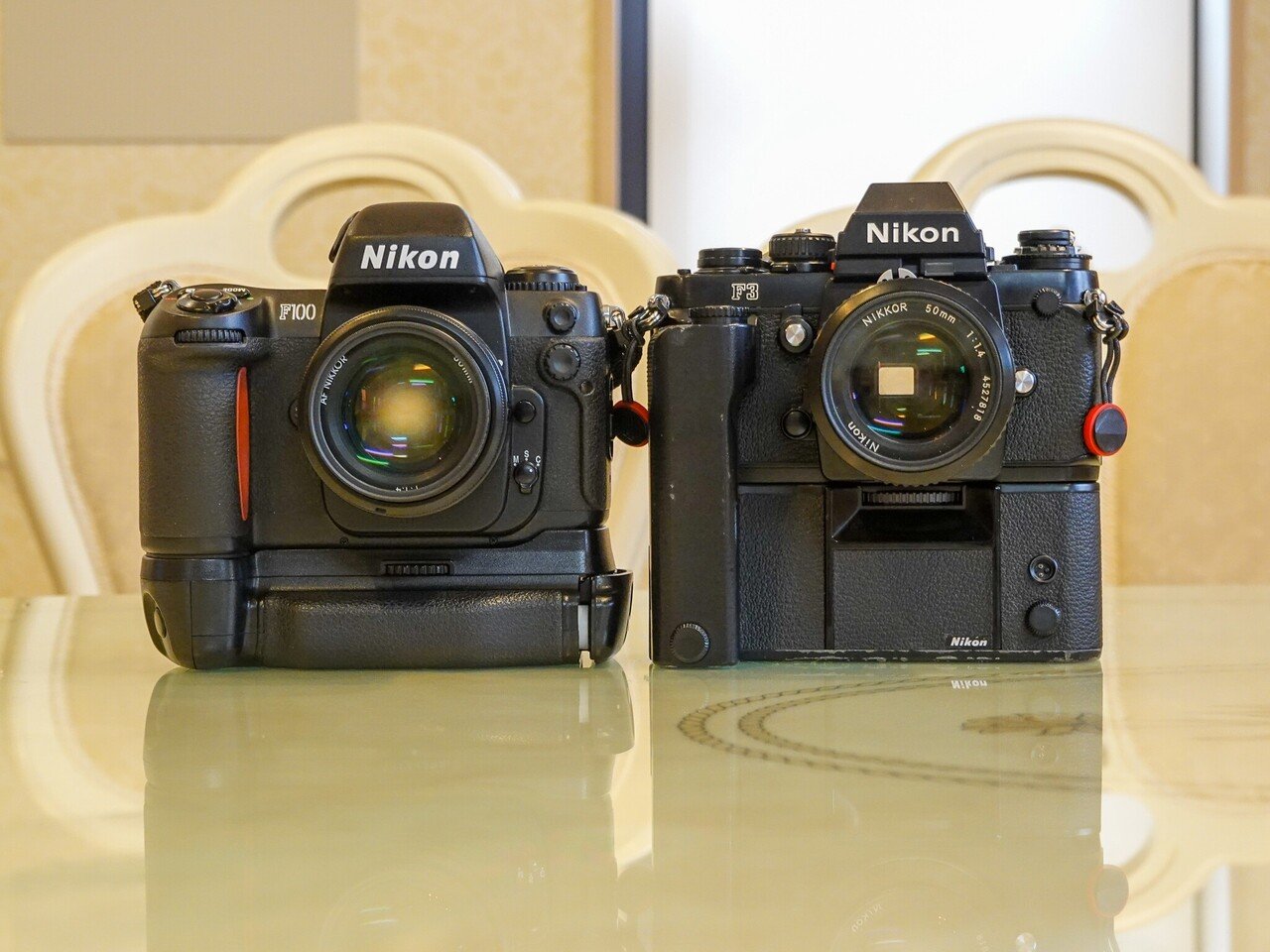 美品】ニコン Nikon F100 ボディ 《F5ジュニアと呼ばれた名機》 年末の