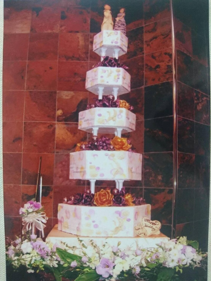 ウェディングケーキの写真