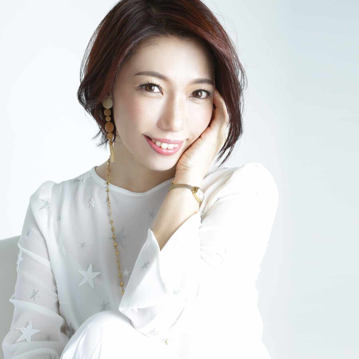 なぜ隣の芝生は青いのでしょうか？｜思考転換実践コーチTOMOKO（脳の