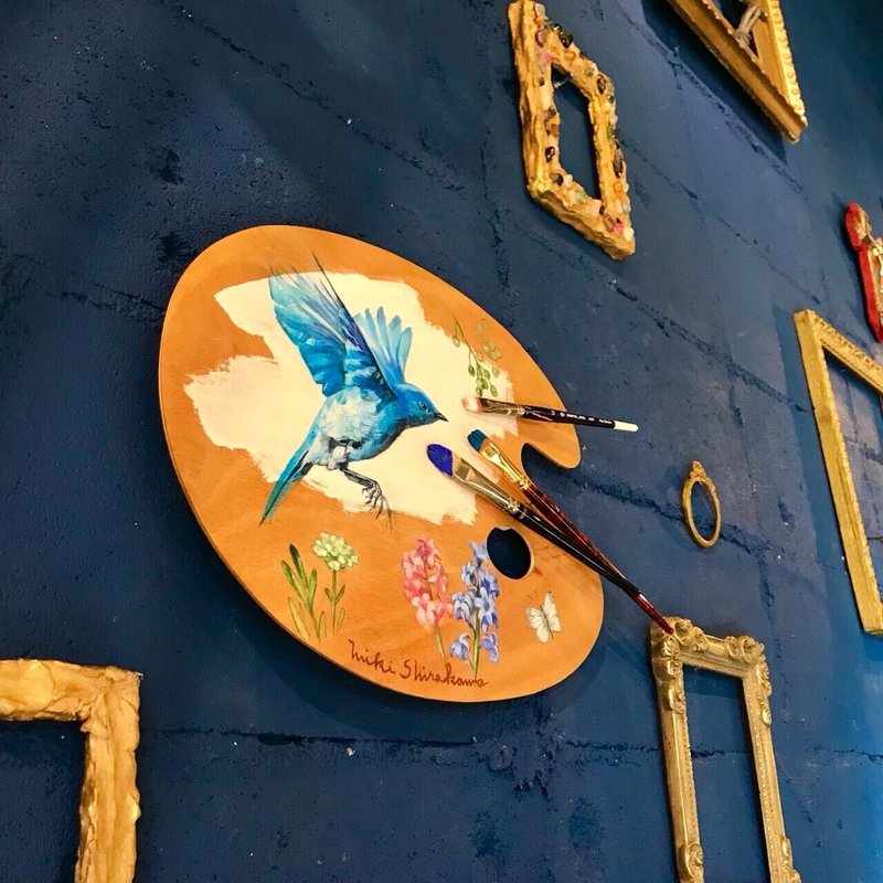 「青い鳥」パレットの絵の具から青い鳥が生まれるイメージ