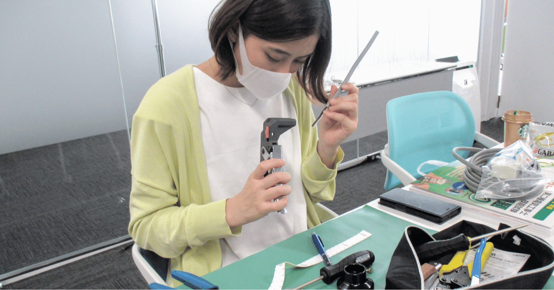 池澤あやかが行く👧「T-Base」で第二種電気工事士の技能研修を、社会人