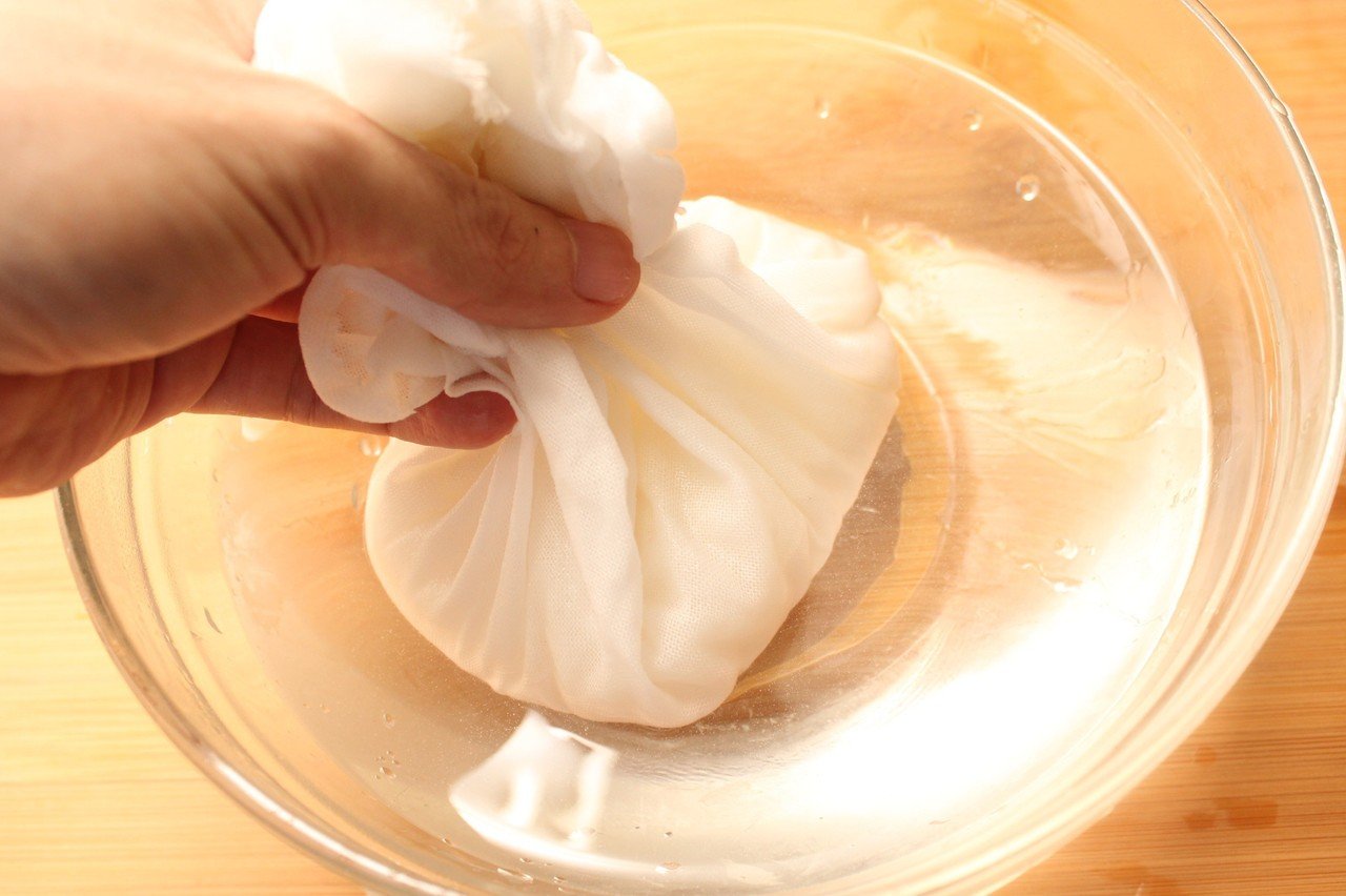 道具コラム おろし金と大根おろしの作り方 樋口直哉 Travelingfoodlab Note