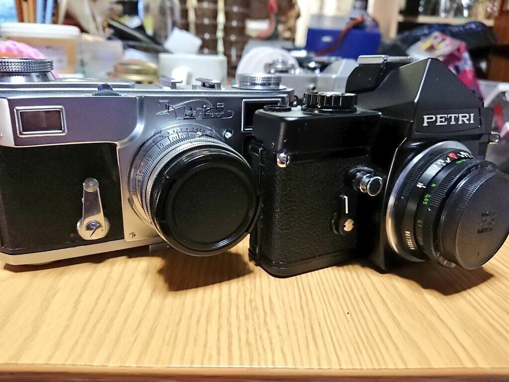 kazのこんなカメラ⑪PETRI MF-1｜kaz@Pinguist!