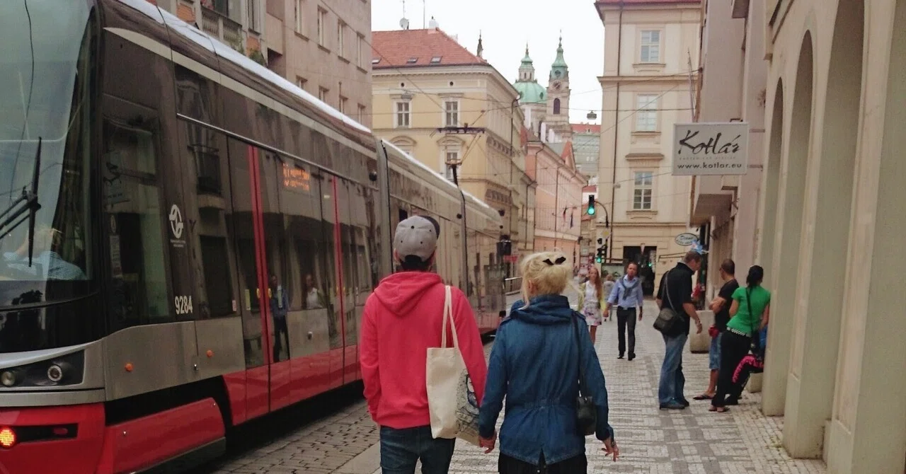 チェコの街】 Praha 百塔の街プラハの風景②｜ゆ き み