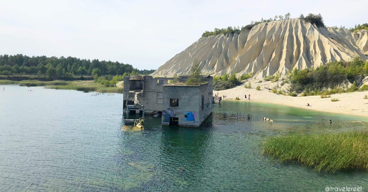 1コマ海外旅行 21 湖に沈んだ廃墟で泳ぐ In エストニア アキタ ヨウスケ 旅するちんあなご Note 1コマ海外旅行 21 湖に沈んだ廃墟で泳ぐ In エストニア アキタ ヨウスケ 旅するちんあなご Note