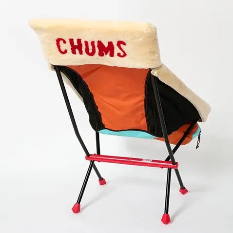 冬でもぽかぽか！CHUMSのあったかムートンチェアカバー｜camploggear