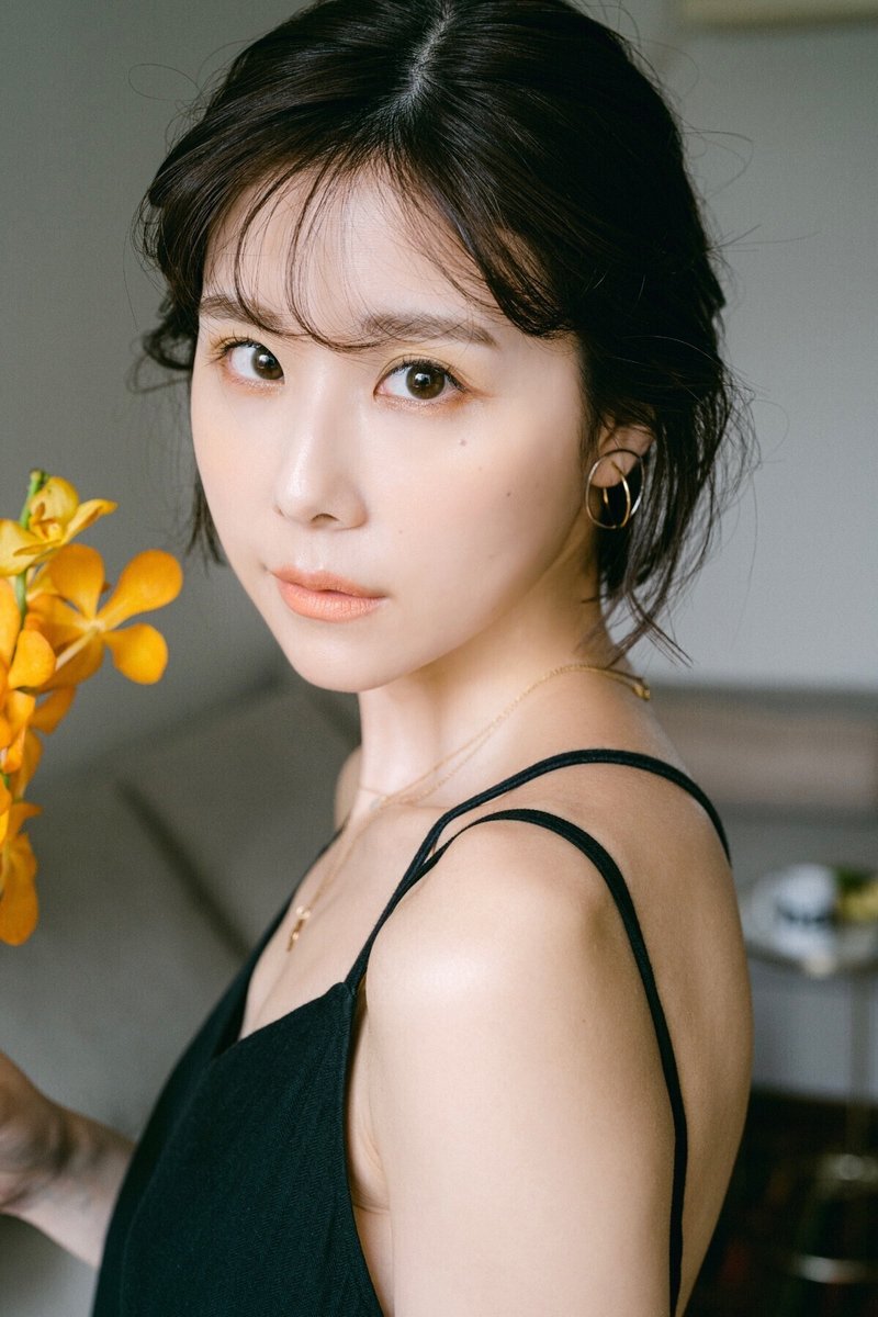 自分を好きになるために 母に 整形する と伝えた夜 有村藍里 Logirl ロガール Note 自分を好きになるために 母に 整形する と伝えた夜 有村藍里 Logirl ロガール Note