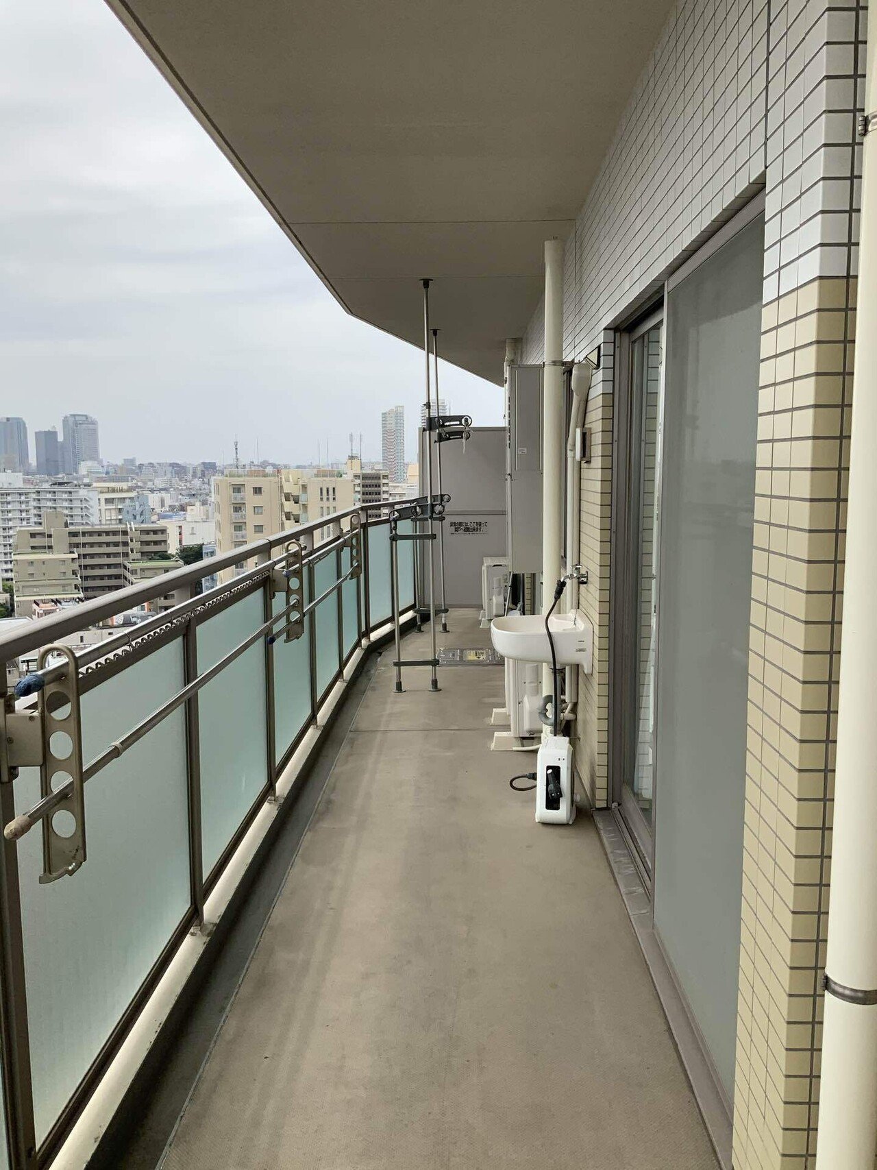 15階マンションのベランダを タイルでくつろぎ空間にdiy 早 Saki 海外みたいにセンスのある部屋のつくり方 8月発売 Note 15階マンションのベランダを タイルでくつろぎ空間にdiy 早 Saki 海外みたいにセンスのある部屋のつくり方 8月発売 Note