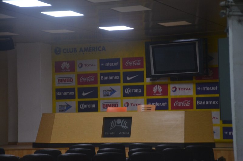 アステカスタジアムのプレスルーム