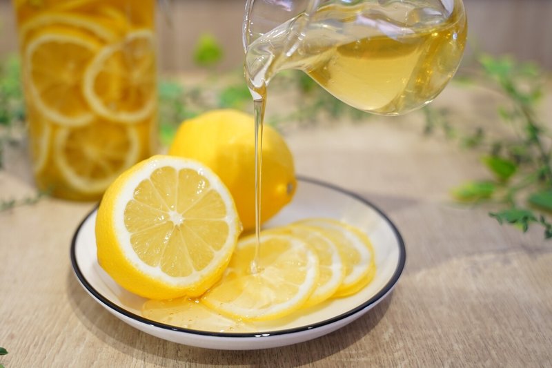 蜂蜜専門店のおススメレシピ 夏にぴったりのハニーレモンソーダを作ろう 金市商店 はにまる 広報見習い Note 蜂蜜専門店のおススメレシピ 夏にぴったりのハニーレモンソーダを作ろう 金市商店 はにまる 広報見習い Note