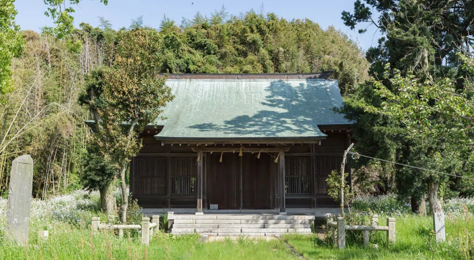 高島神社拝殿
