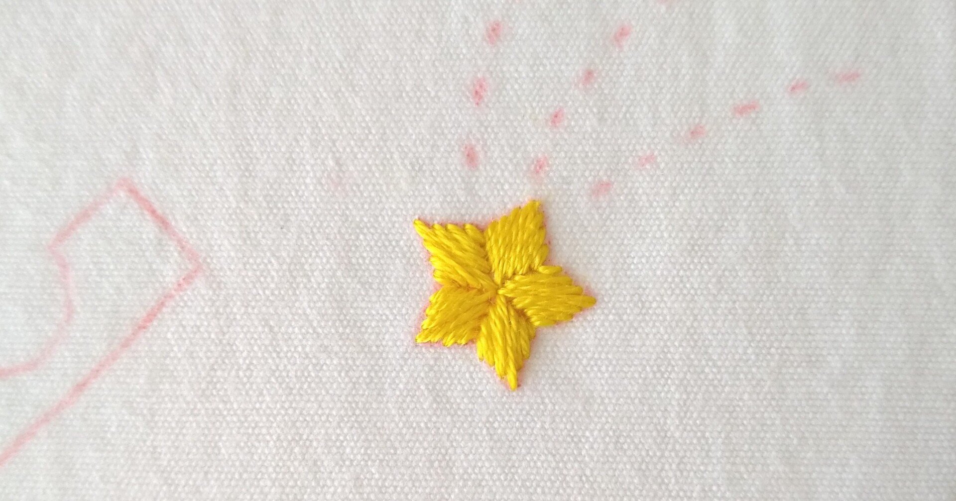 3色の糸で楽しむステッチ練習用の模様 ステップ3 星の刺繍 Apostrophe S 刺繍雑貨作家 Note