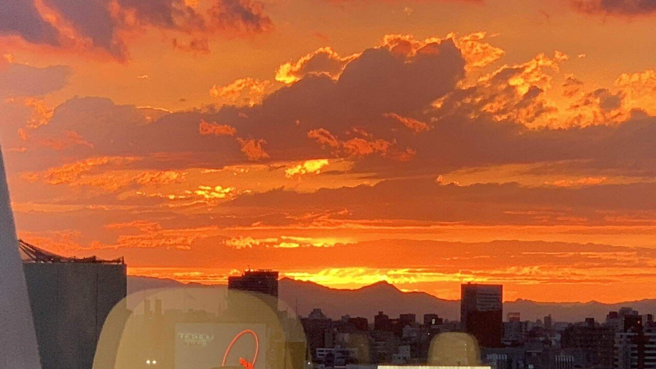 都会の夕焼け Coharu Note