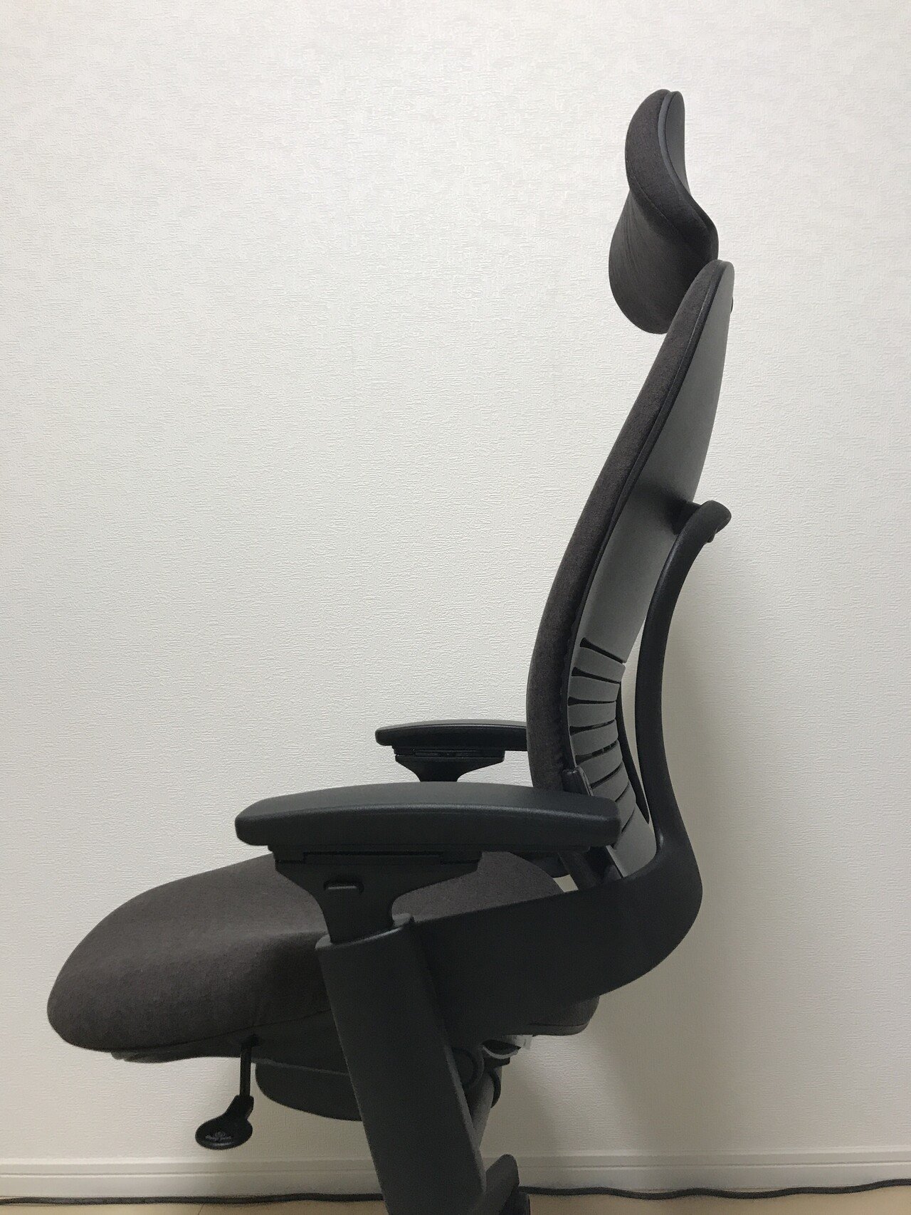 Leap V2 を買って腰痛とおさらばした話｜hatra