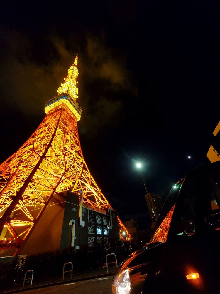 ふと思い立ってひさびさに東京タワー。
やっぱ美しい鉄なのです。
檸檬みたいな月が寄り添って。


#sky #summer #love #東京タワー #佳い一日の終わり