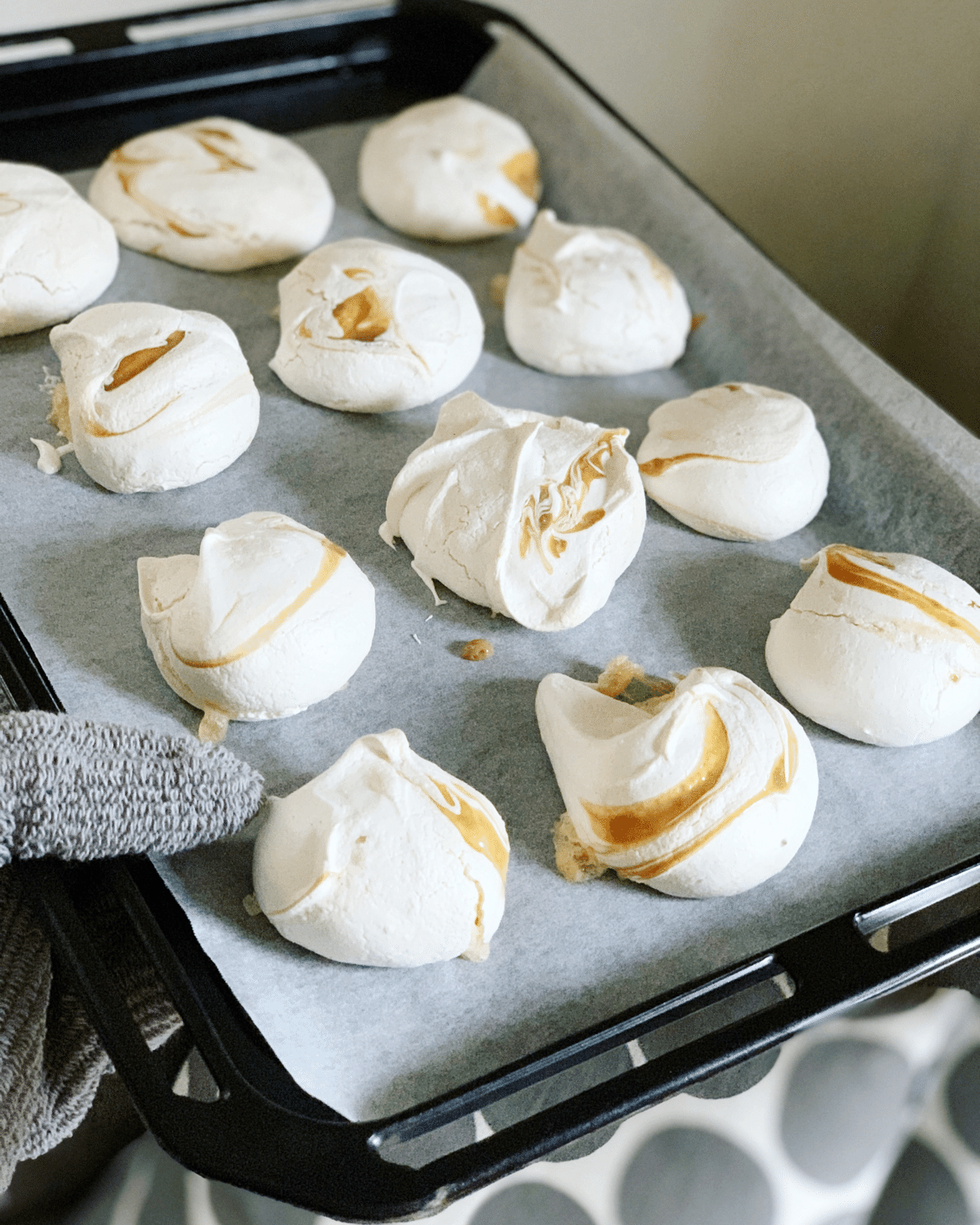 ベイリーズを入れた焼きメレンゲでイートンメス風パフェ レシピ みずのさちこ Note ベイリーズを入れた焼きメレンゲでイートンメス風パフェ レシピ みずのさちこ Note