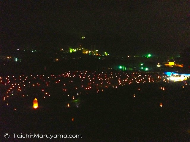 ホタルかがり火まつり。週末、気分転換にドライブをしていたら、偶然、見つけたお祭り。静かでとても癒されるお祭りでした↓ http://bit.ly/1vVRKhG ※新おでかけシェアサイト「HOLIDAY」でもこの場所をシェアしています↓ http://bit.ly/1owUX4n