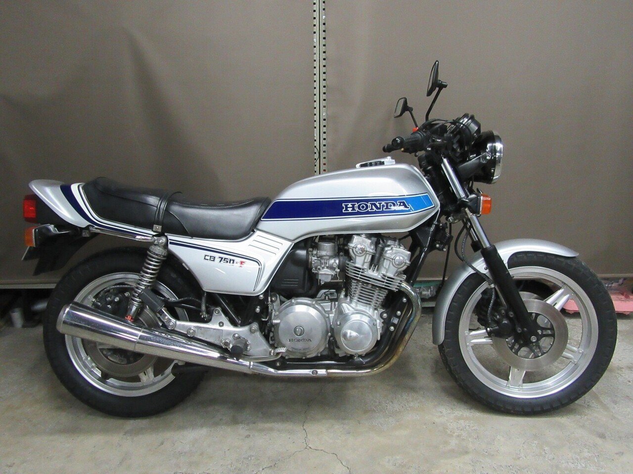2ストバイクかっとびチューニング: 車種別 予算別　旧車 作業したバイク実績｜旧車バイクリニューアル販売｜タサキ