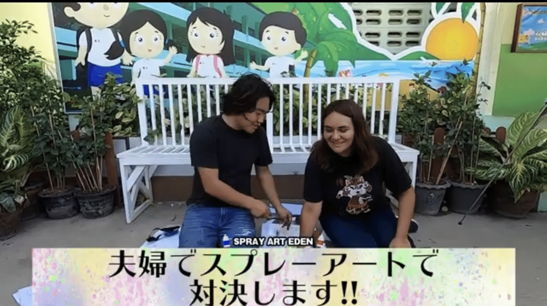 夫婦でスプレーアート対決してたら子供たちが暴れだした｜sprayarteden