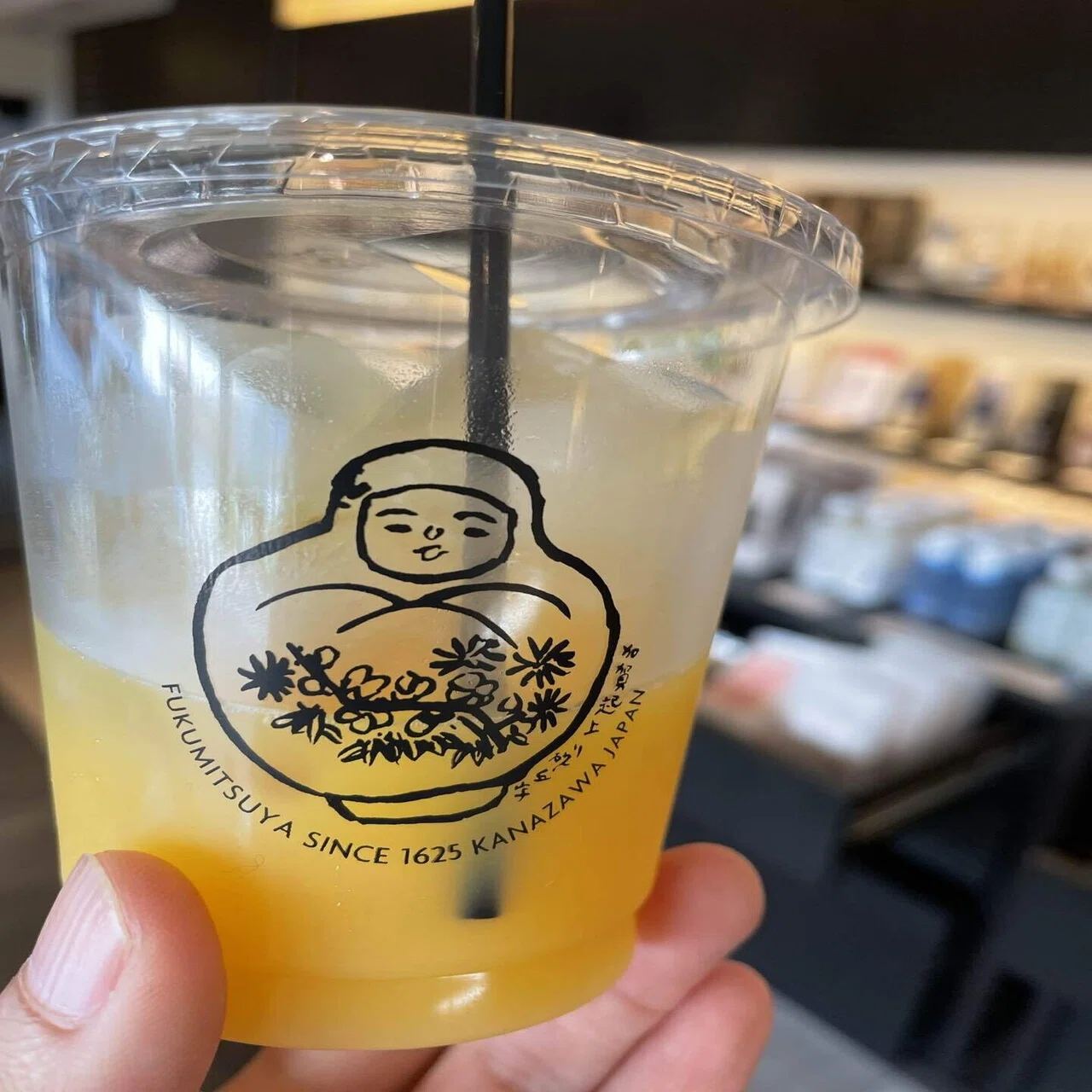 金沢のモダンな老舗酒蔵 maki Kanazawa