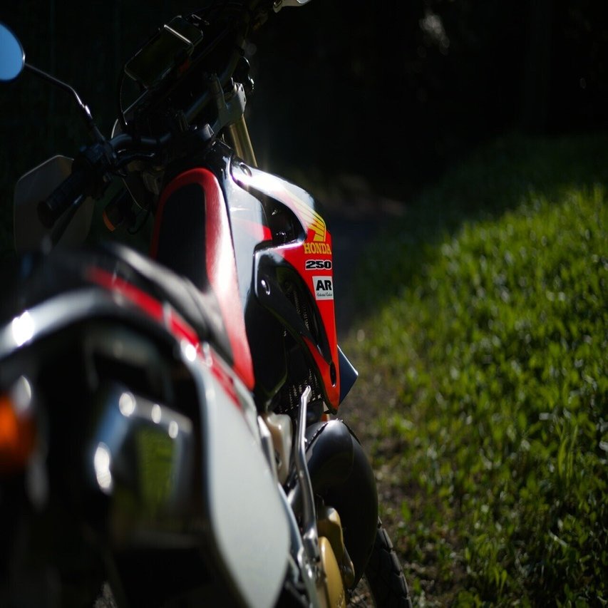 バイクに乗る理由。22年目の愛車-HONDA CRM250AR-｜南雲暁彦