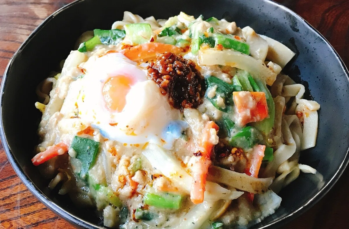 温玉炒麺