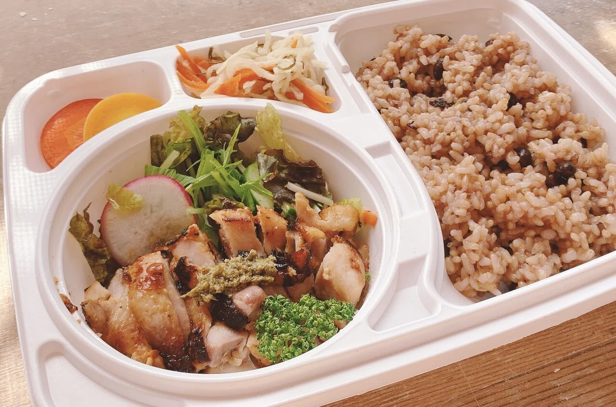 塩麹チキンのバジル弁当
