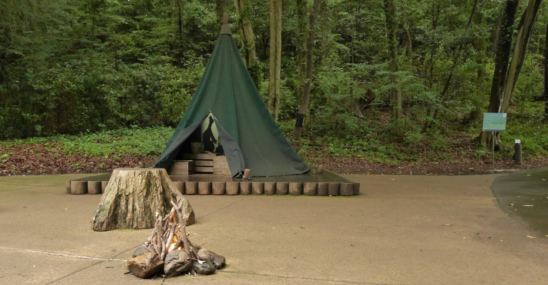 ムーミンバレーパークでスナフキンのテントの前にいるときのしあわせ 小林 Ayumi Kobayashi Note ムーミンバレーパークでスナフキンのテントの前にいるときのしあわせ 小林 Ayumi Kobayashi Note