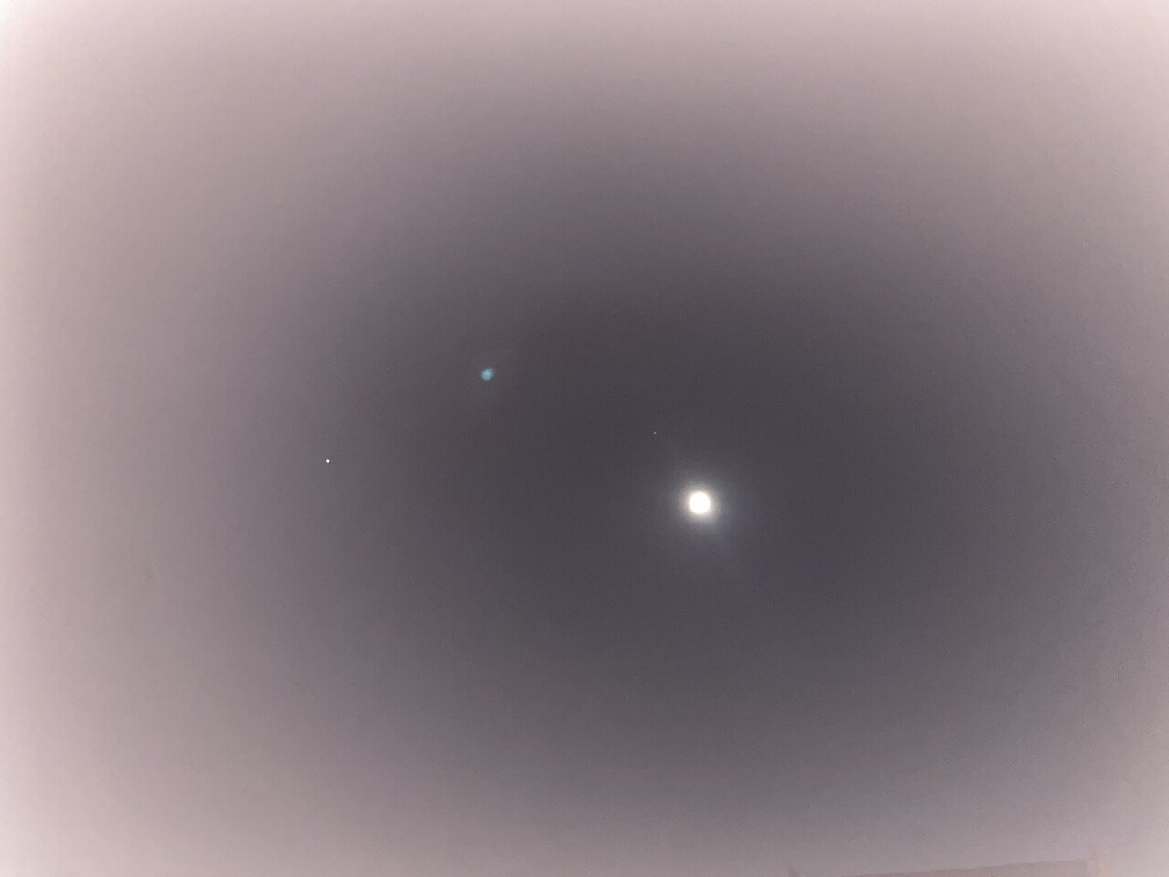 キミが嬉しいときより 辛いとき 悲しいとき 寂しいときに 心にぽっと灯るような ヒカリに わたしはなりたい 馨音 Note