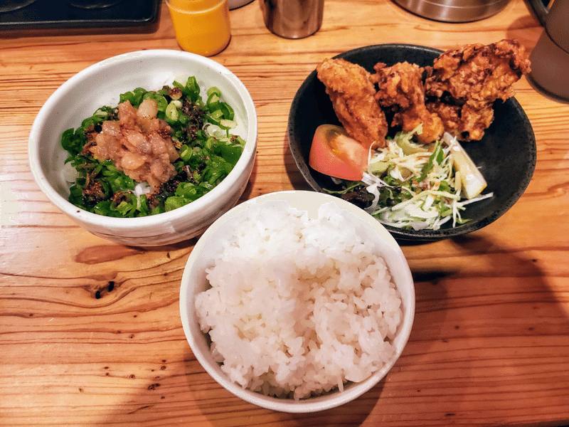 ライス　唐揚げ　豚飯