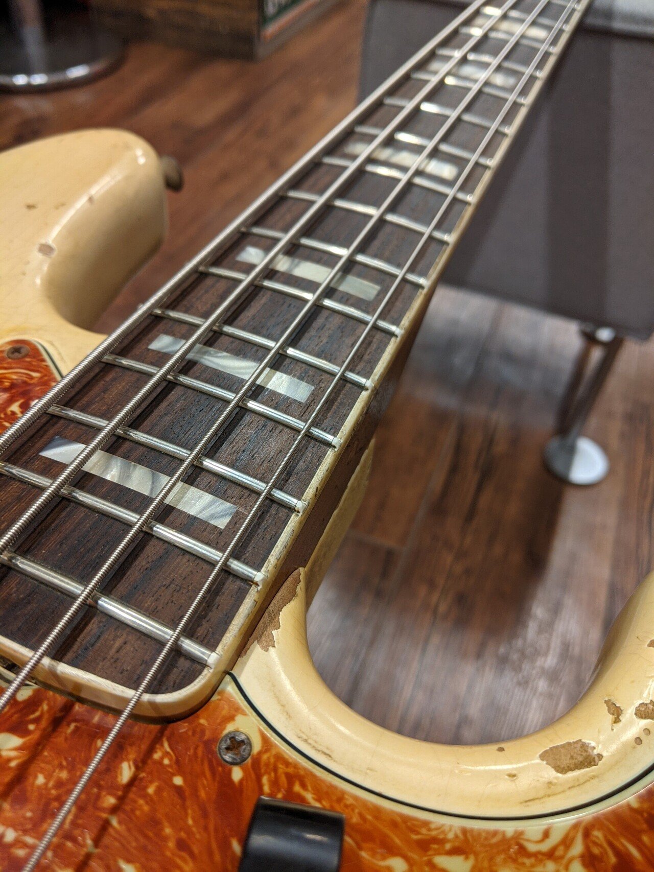 Fender Custom Shop MBS 1966 Jazz Bass Heavy Relic by Vincent