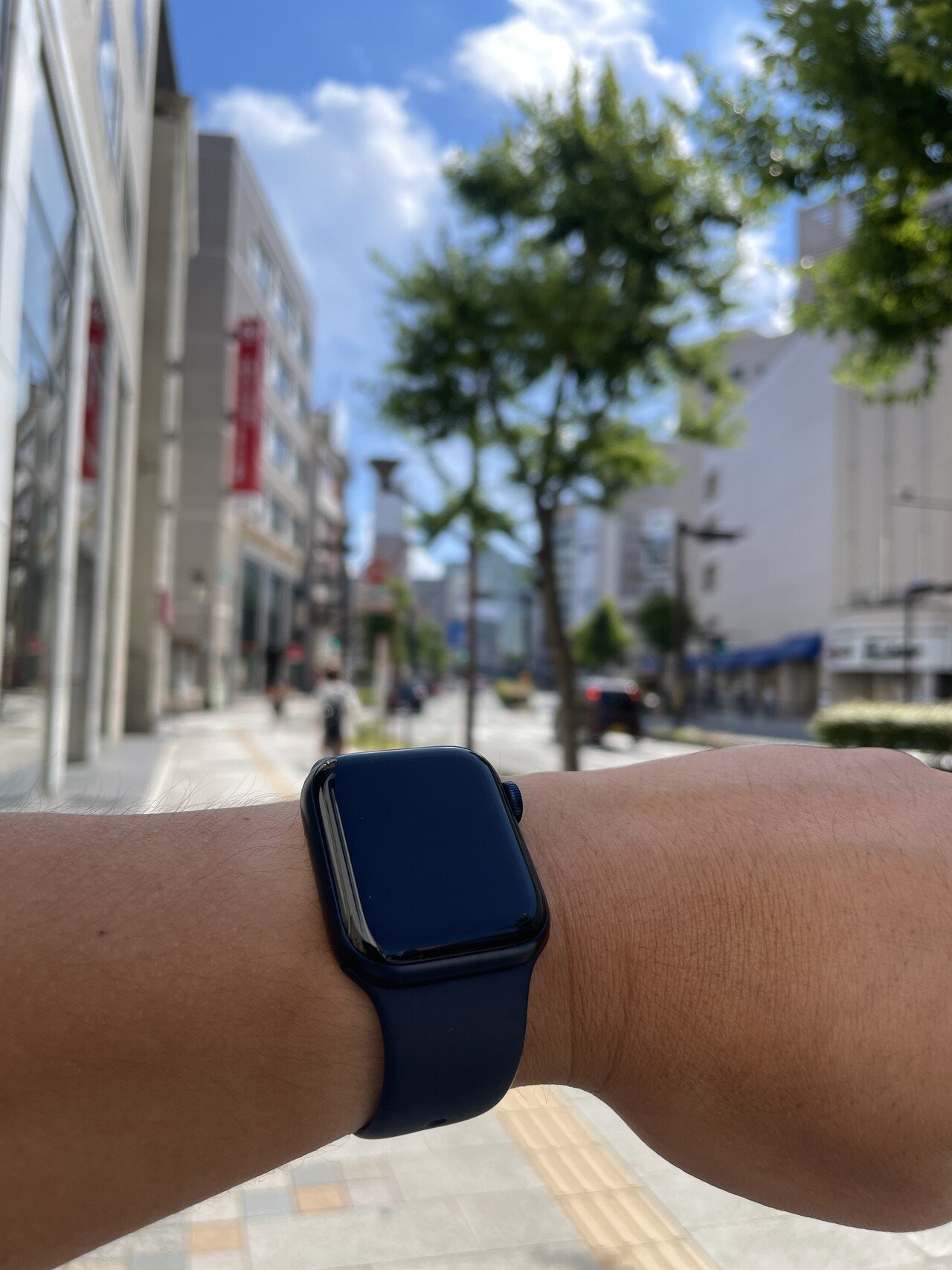 Apple Watchは世界最小携帯電話?だからApple Watchだけ着けて手ぶらで