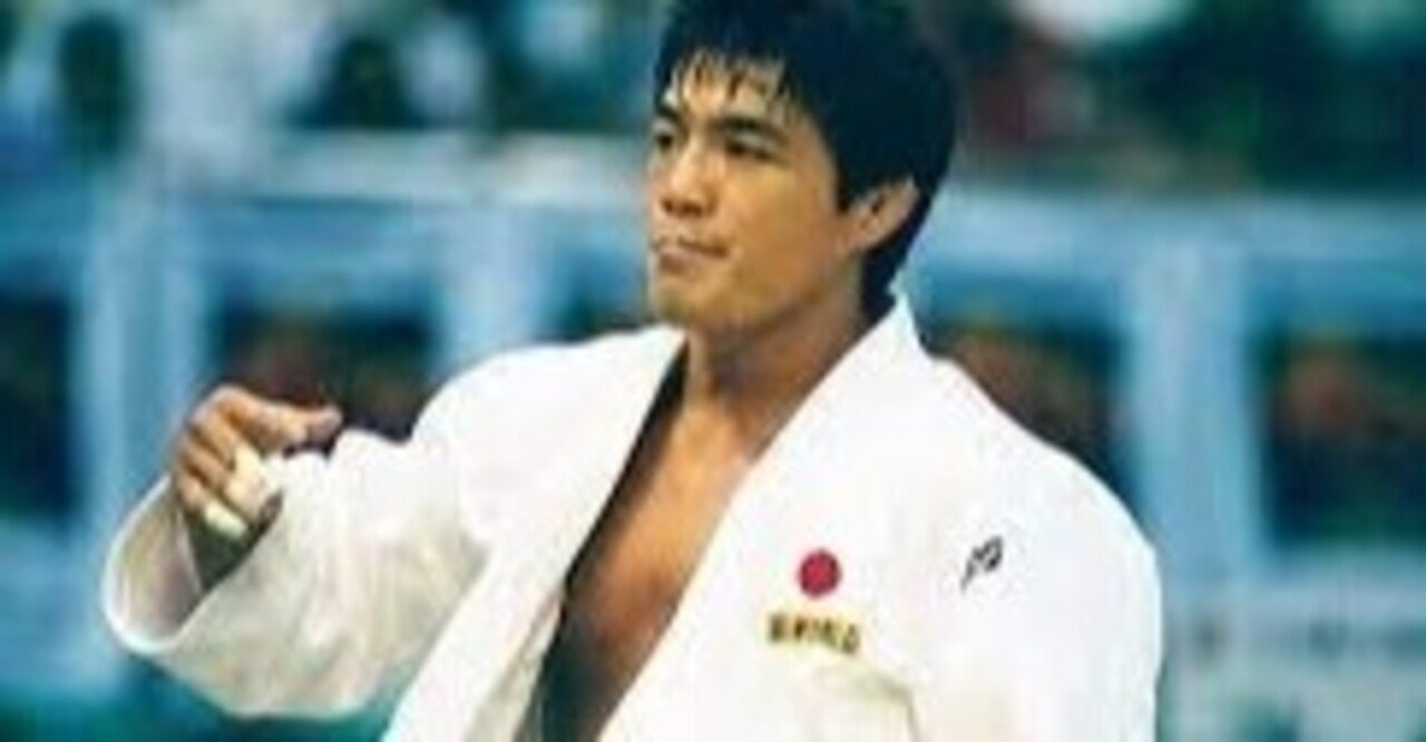 入手困難幻の焼酎柔の道 古賀稔彦監修紙ラッピング1.8㍑入り