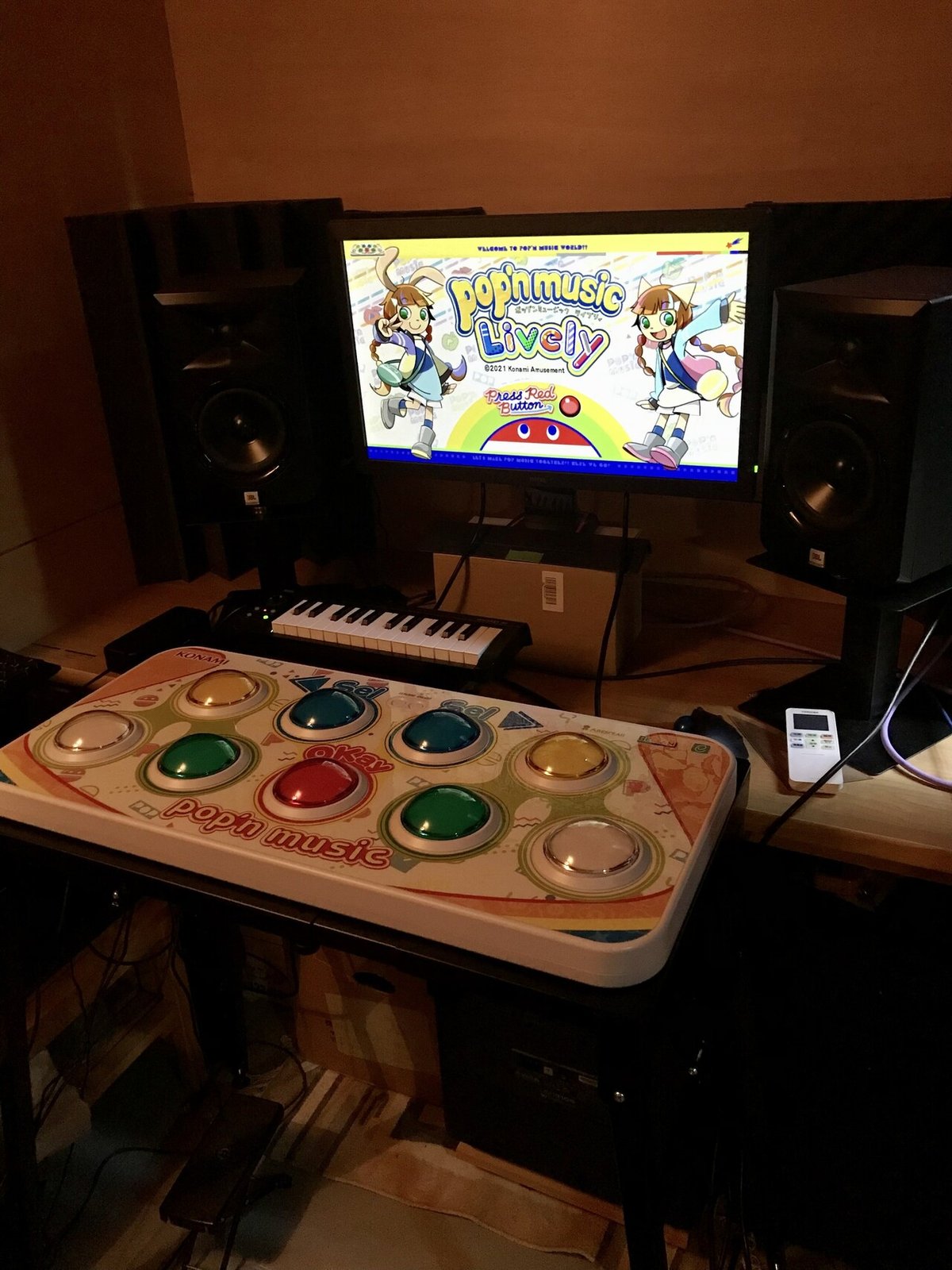 自作 卓上アーケードコントローラー (pop'n music Lively対応) Amazon.co.jp: 自作 卓上アーケードコントローラー pop'n music
