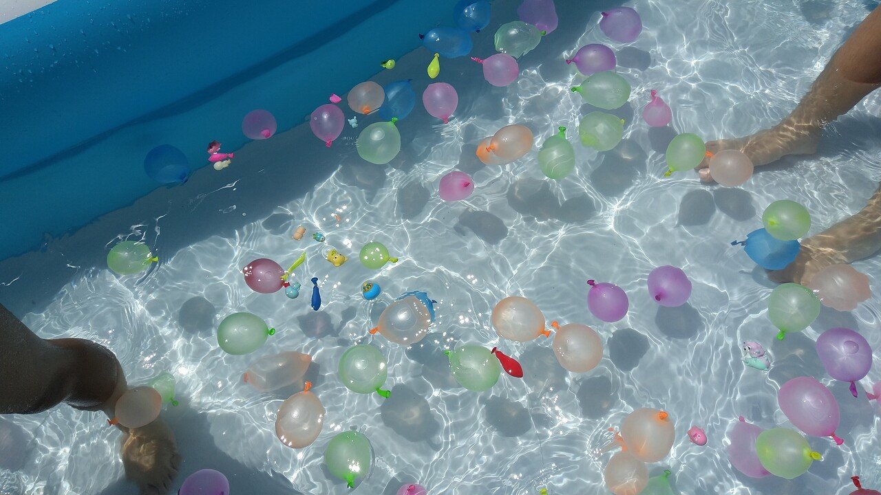 ぷかぷか しぼんだ水風船が 金魚みたいe E O E ぽくらん Note
