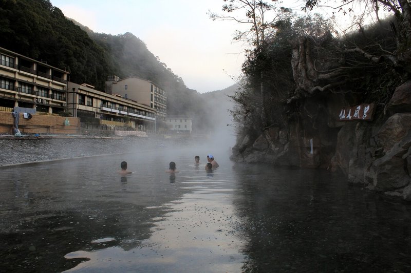 川湯③B（熊野本宮観光協会提供）