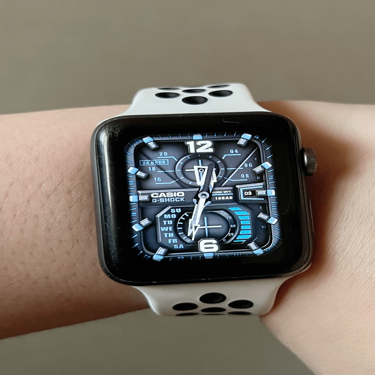 G shock apple watch series 4 deals