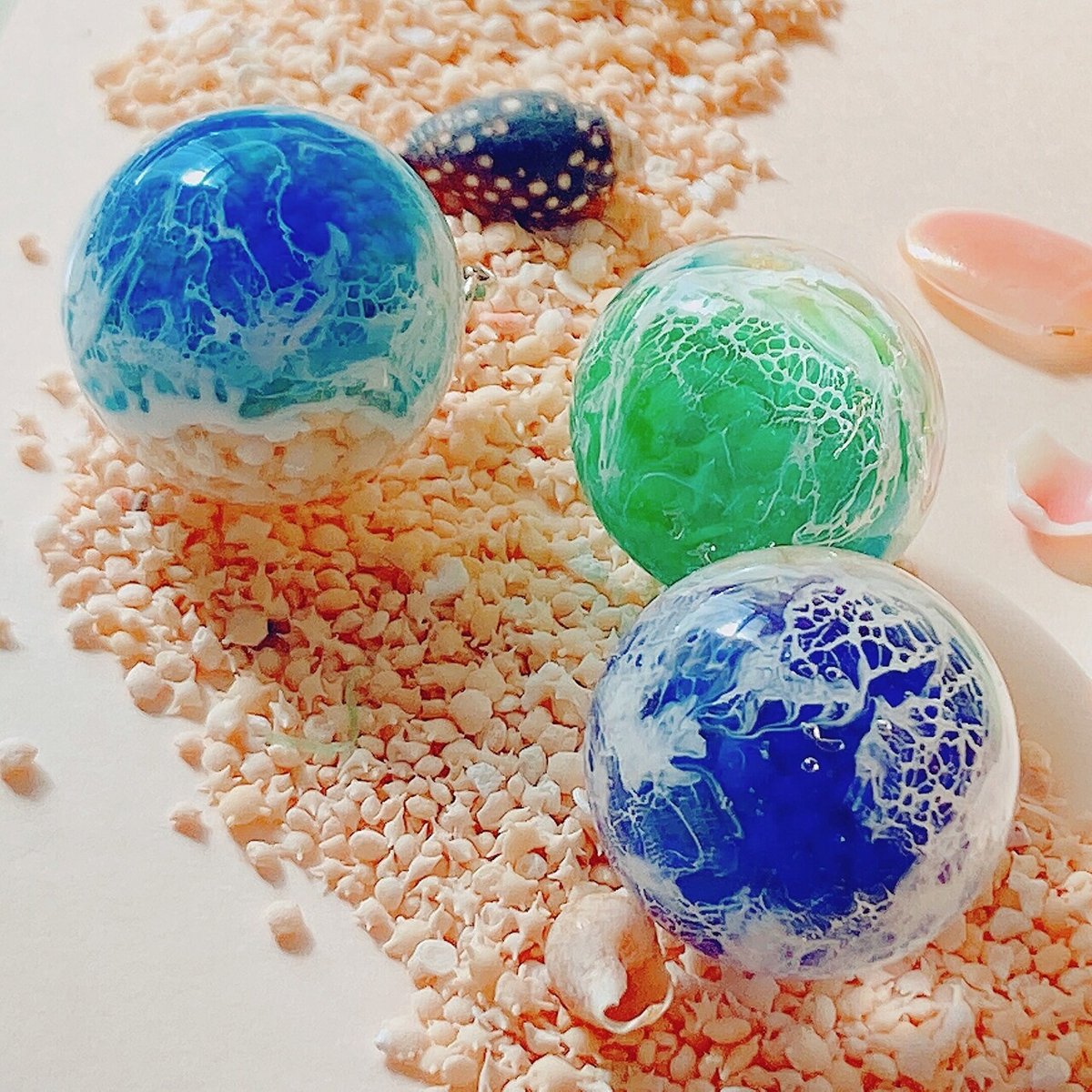 Kurumi ✳Hand made shop✳ | 半球の雲レジン☁️ 夕暮れ空に