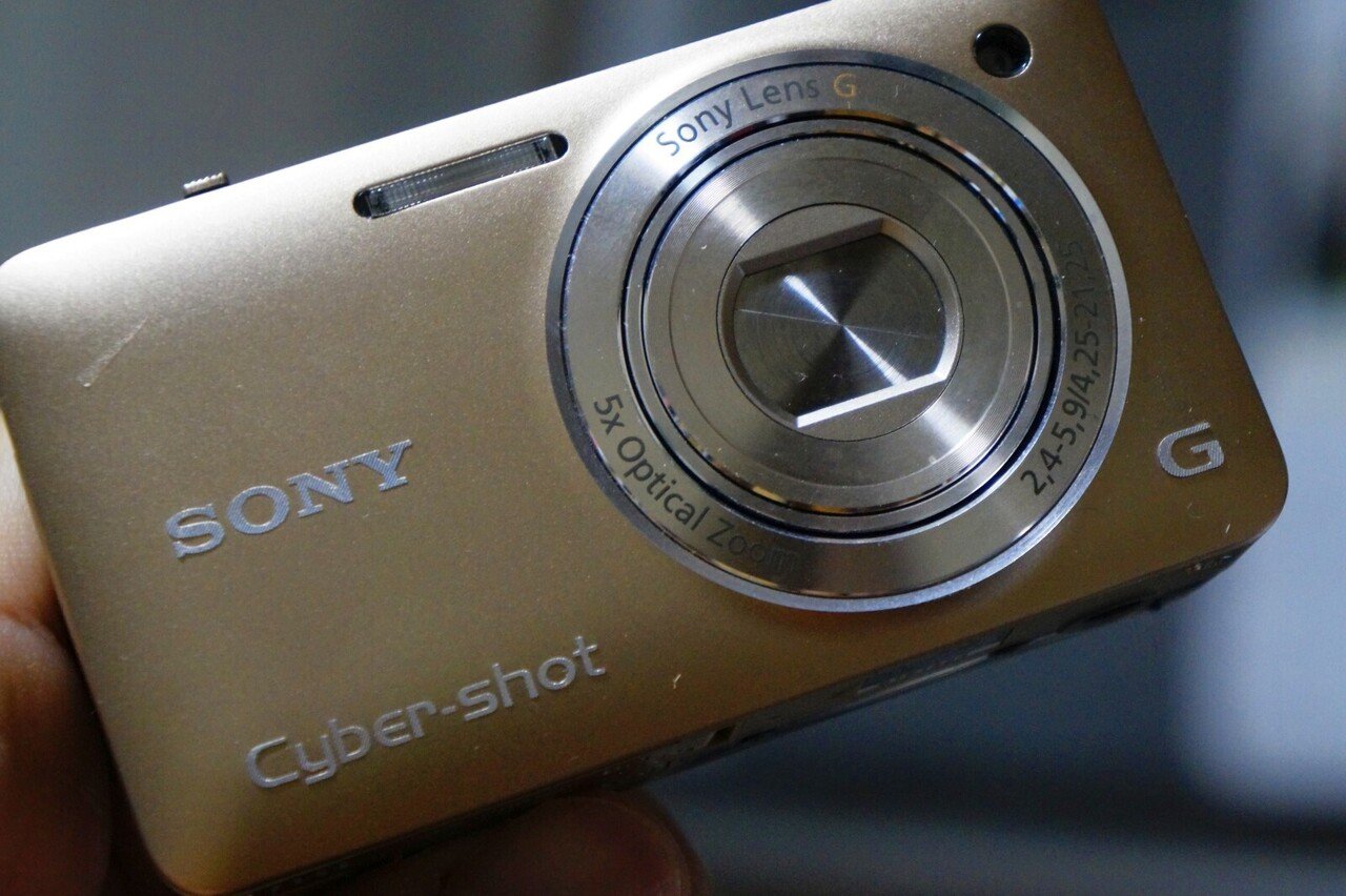 SONYのデジカメ用バッテリーがややこしい問題（同じような品名で互換性