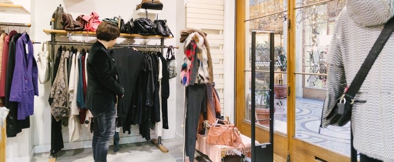 奮闘 衣装提供の舞台裏 神崎裕介 ひろゆき パリを愛するスタイリスト Note